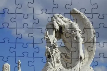 A statue in Cuba jigsaw puzzle