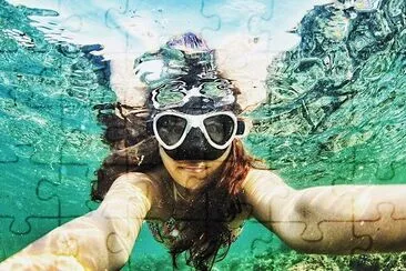 Underwater Swim jigsaw puzzle