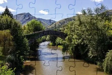 Saint Etienne de Baigorry le pont jigsaw puzzle