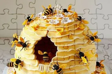 Bee Cake