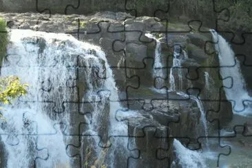 Cachoeira em Poços de Caldas - MG jigsaw puzzle