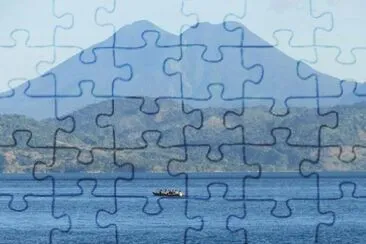 Volcán Chinchontepec,y lago Ilopango.or jigsaw puzzle