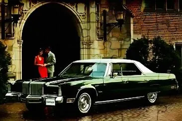 פאזל של 1977 Chrysler New Yorker Brougham Hardtop_