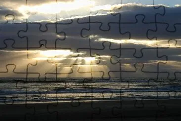 Amanecer en la costa jigsaw puzzle